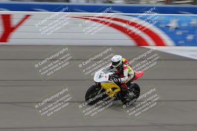 media/Oct-15-2022-Fastrack Riders (Sat) [[9a18b22502]]/Level4/Start Finish 900am/